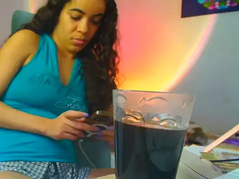 Sassa_69 stripchat live cam model