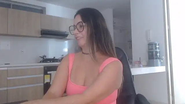 LovePaula stripchat live cam model