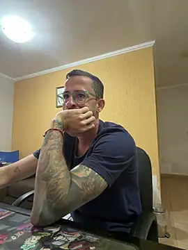 MeladoDiMel stripchat live cam model