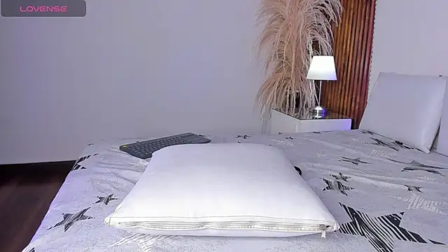 _Cherry_fox stripchat live cam model