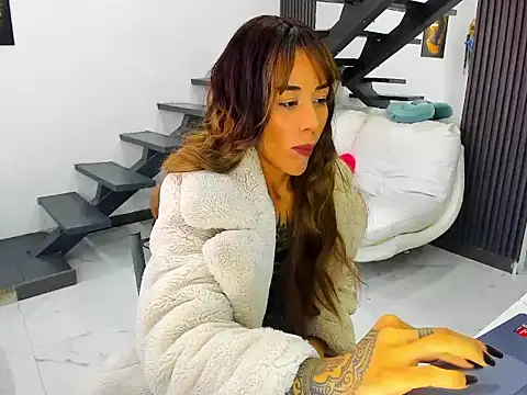 Thebadwolf181 stripchat live cam model