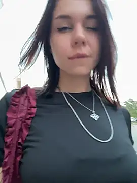 RosieDesire stripchat live cam model