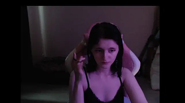 DemiCrimson stripchat live cam model
