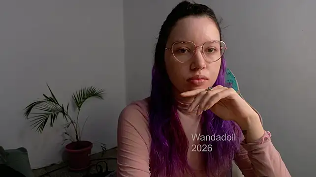 WandaDoll stripchat live cam model