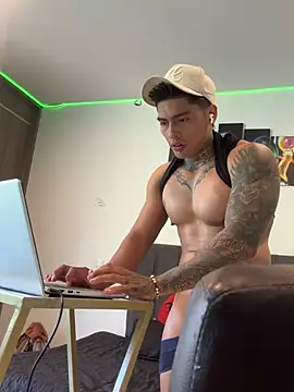 Dominiofit stripchat live cam model
