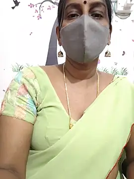 Tamil_Meera12 stripchat live cam model