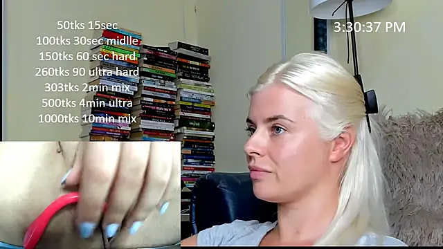 queenofthenighttt stripchat live cam model