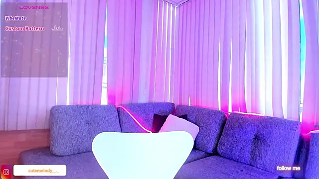 Melody-chers stripchat live cam model