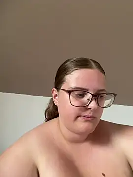 CurvyPaar2 stripchat live cam model