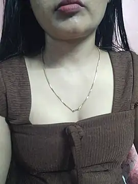 Wild-janvi stripchat live cam model