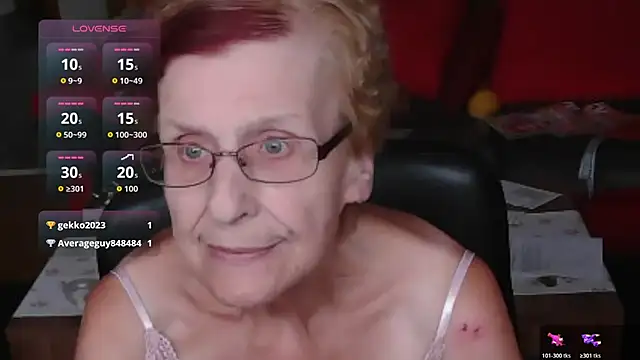 HeisseomaOriginal stripchat live cam model