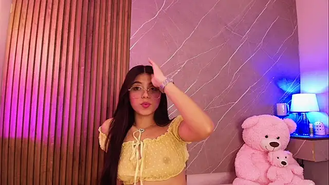ariana_jhonson1 stripchat live cam model