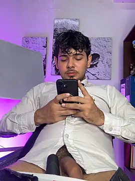 Samir_bear stripchat live cam model