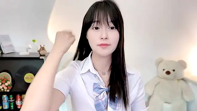 Onechestnut stripchat live cam model
