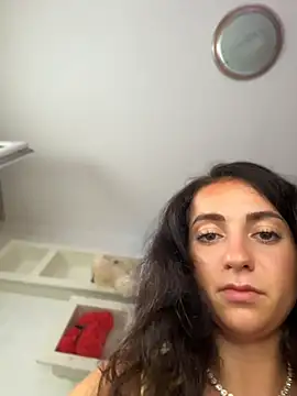 KarolDolly05 stripchat live cam model