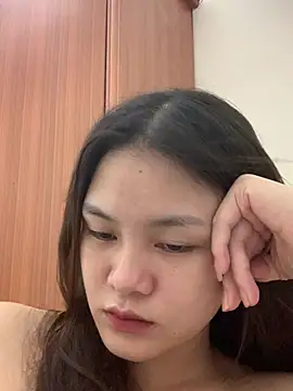 Weevi10 stripchat live cam model