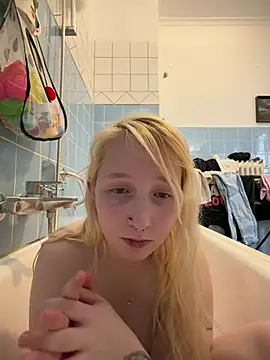 svenjaleongeil stripchat live cam model