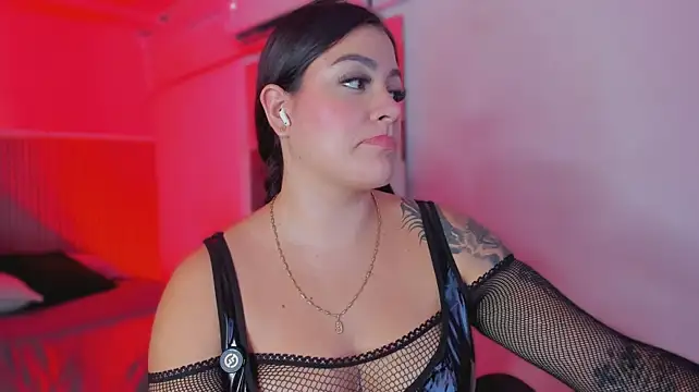 bonnieAn stripchat live cam model