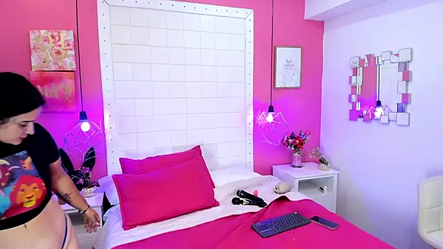 naomi_taylor27 stripchat live cam model