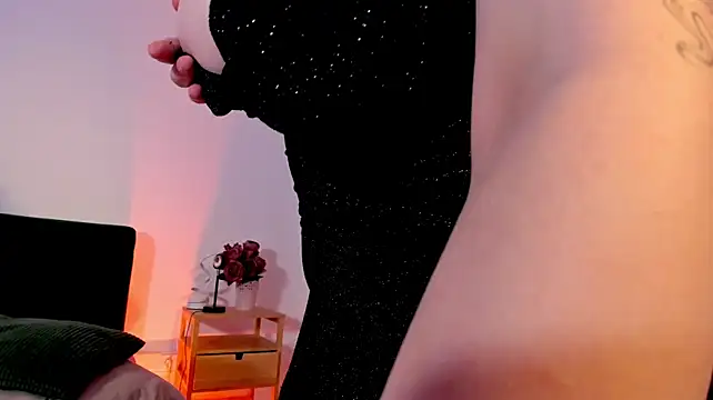 Miu_Maka stripchat live cam model