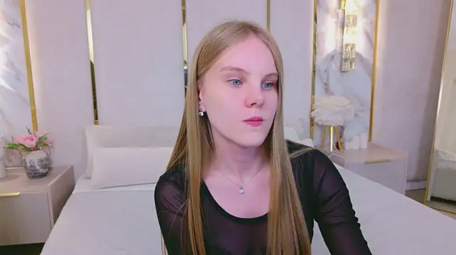 Lili_Lohan stripchat live cam model