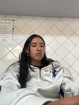 LilyRossi_ stripchat live cam model