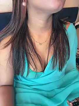 sexy-sukritii stripchat live cam model