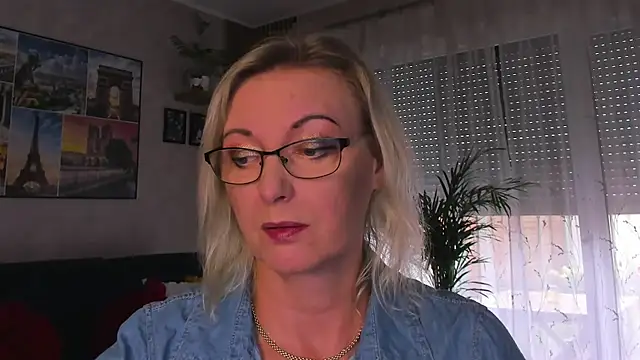 vanessa_chat stripchat live cam model