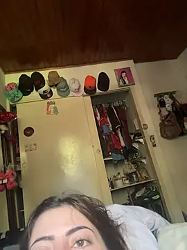 lilasun17 stripchat live cam model