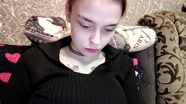 CaraDelevingnee stripchat live cam model