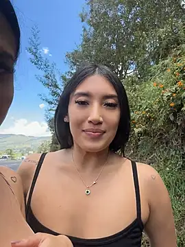 Sara_fun stripchat live cam model