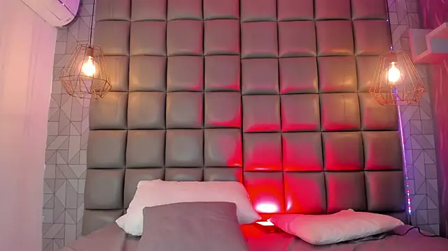 dannavelvet stripchat live cam model