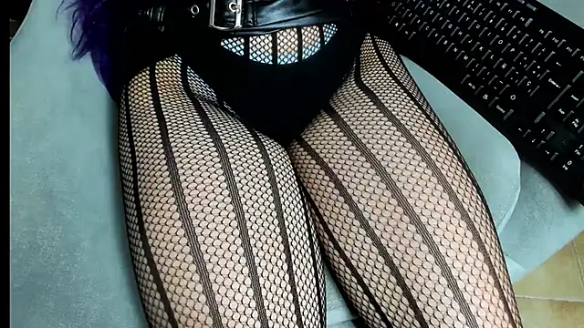GoddesLeila stripchat live cam model
