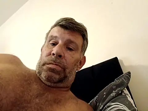 stud2512 stripchat live cam model