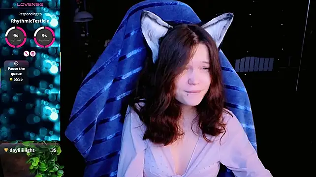 Moonberry_Yi stripchat live cam model