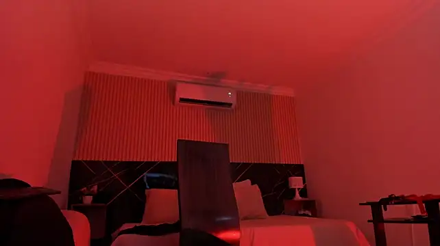 Damian_romanoff_ stripchat live cam model