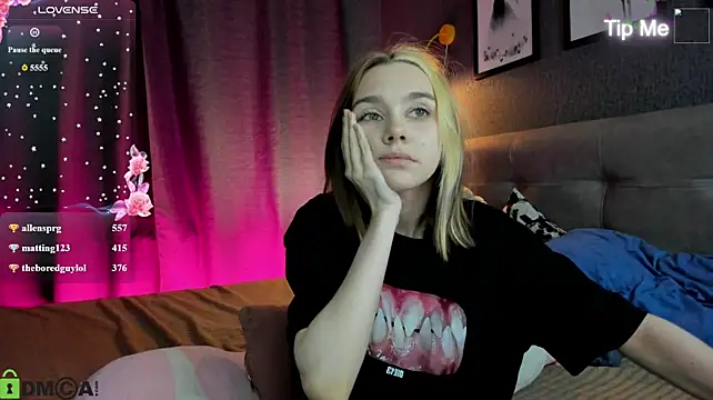 Lesi_Moonie01 stripchat live cam model