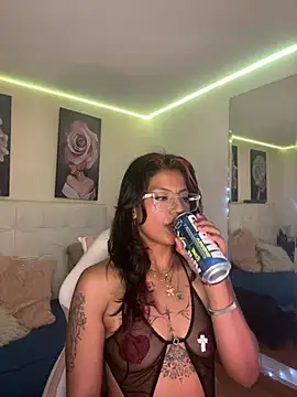 SamathaMay stripchat live cam model