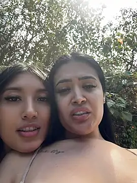 Sara_fun stripchat live cam model