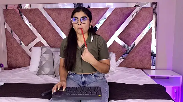 GiselOrtiz stripchat live cam model
