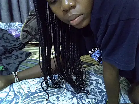 favour_001 stripchat live cam model
