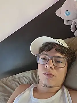 Soy_leonel stripchat live cam model