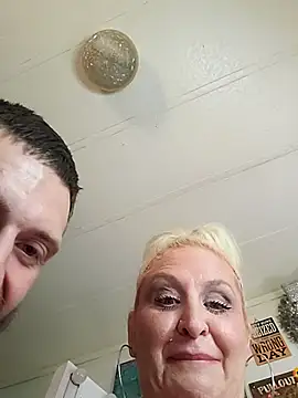 NutNmyGUTdaddy stripchat live cam model