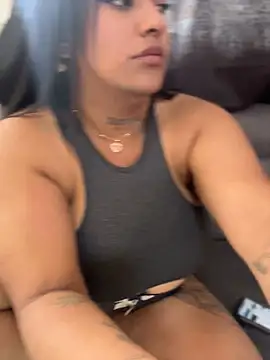 Nahomy-fire stripchat live cam model