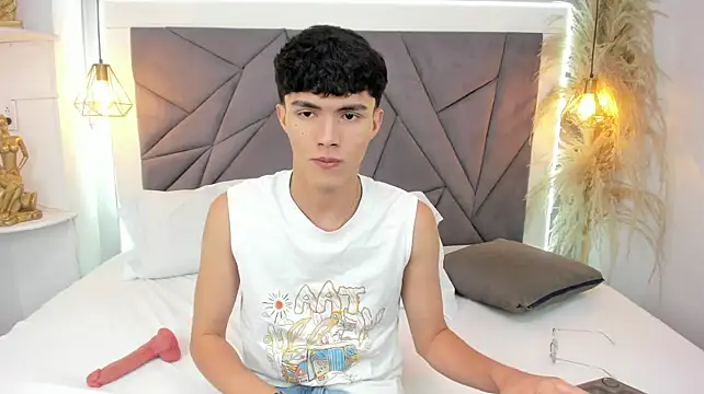 ErickDelRio stripchat live cam model