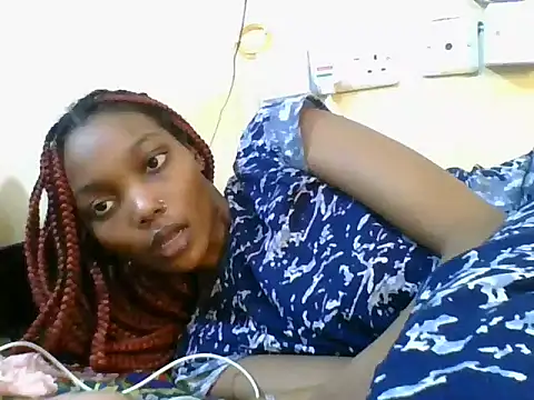 petite_spankie stripchat live cam model