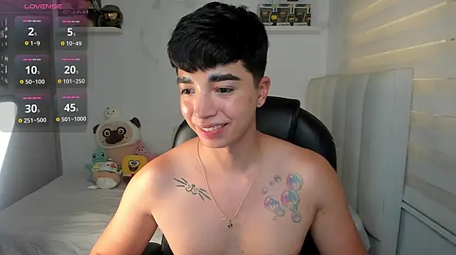 santy7v7 stripchat live cam model