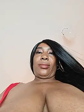 MadameEbony stripchat live cam model