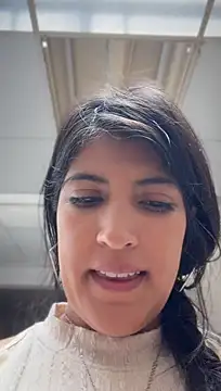 Afroditapoloo stripchat live cam model