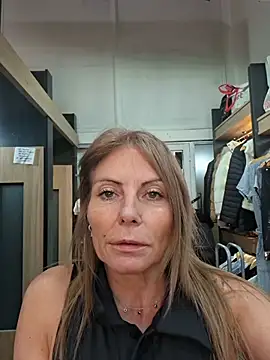 prretty15 stripchat live cam model